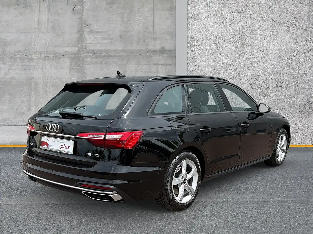 Audi A4 - Thumbnail 3