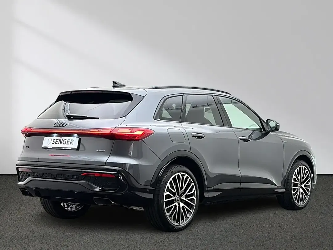 Audi Q5 - Thumbnail 3