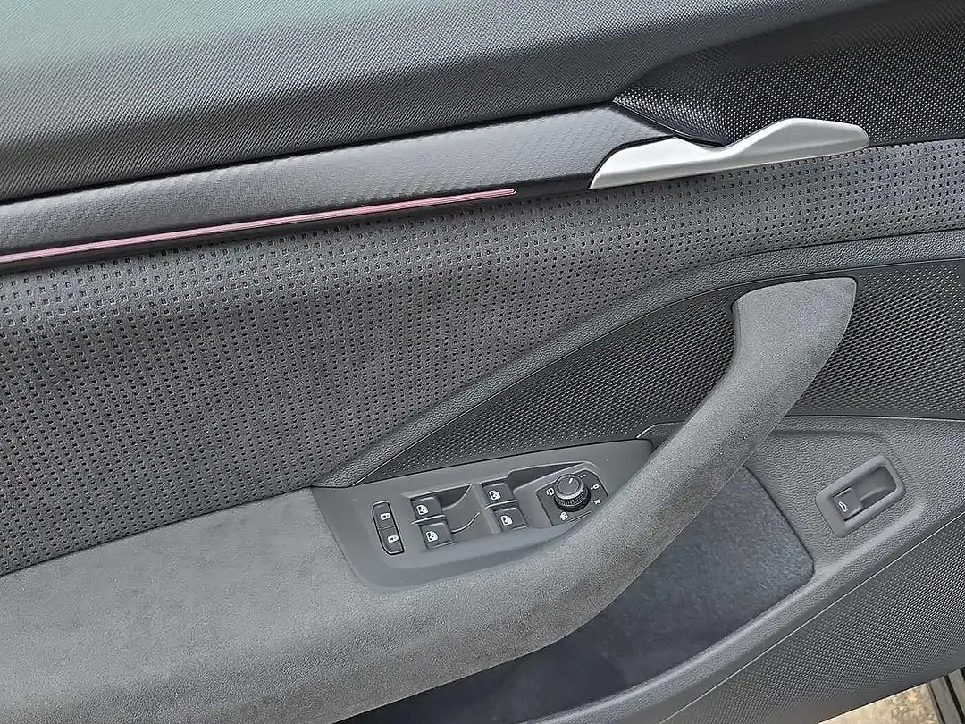 Skoda Superb - Thumbnail 10