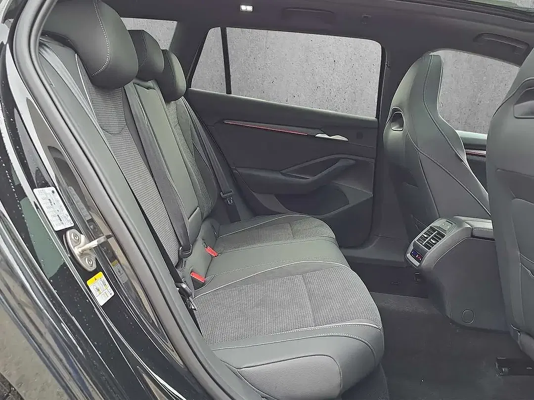 Skoda Superb - Thumbnail 15