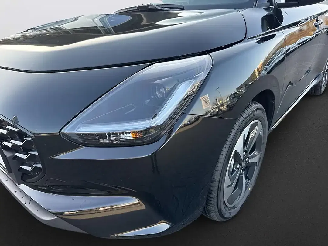 Suzuki Swift - Thumbnail 8