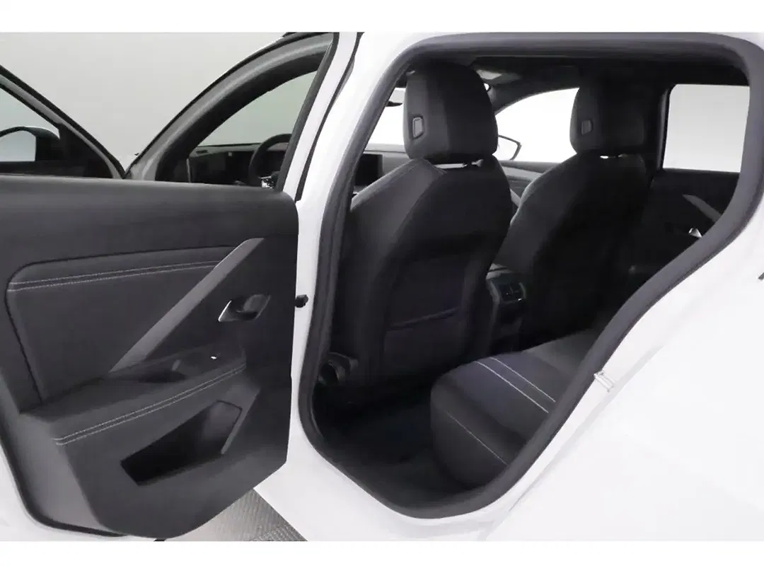 Opel Astra - Thumbnail 19