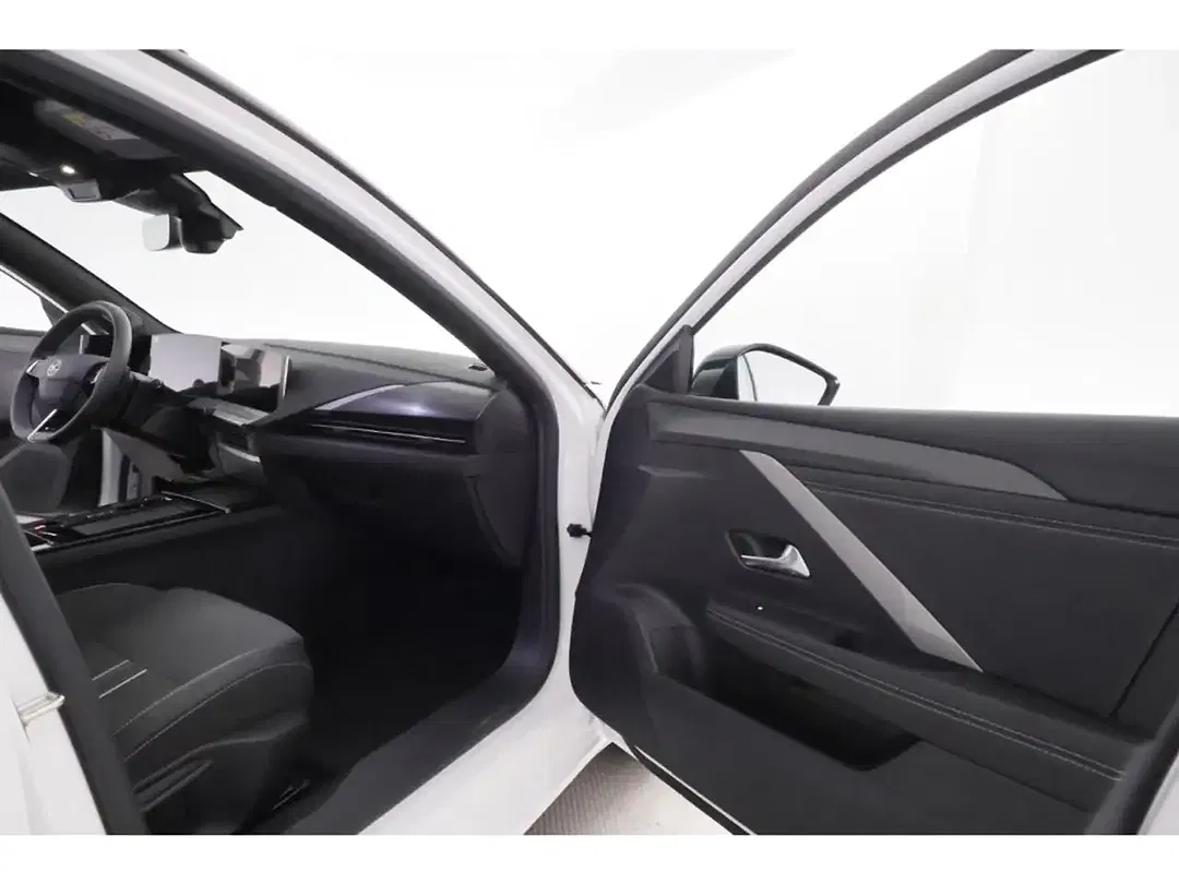 Opel Astra - Thumbnail 21