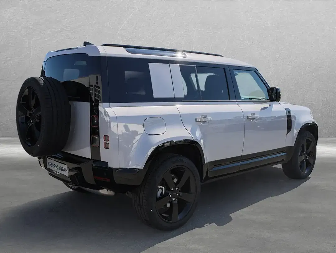 Land Rover Defender - Thumbnail 2