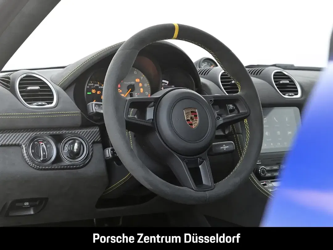 Porsche 718 Spyder - Thumbnail 10