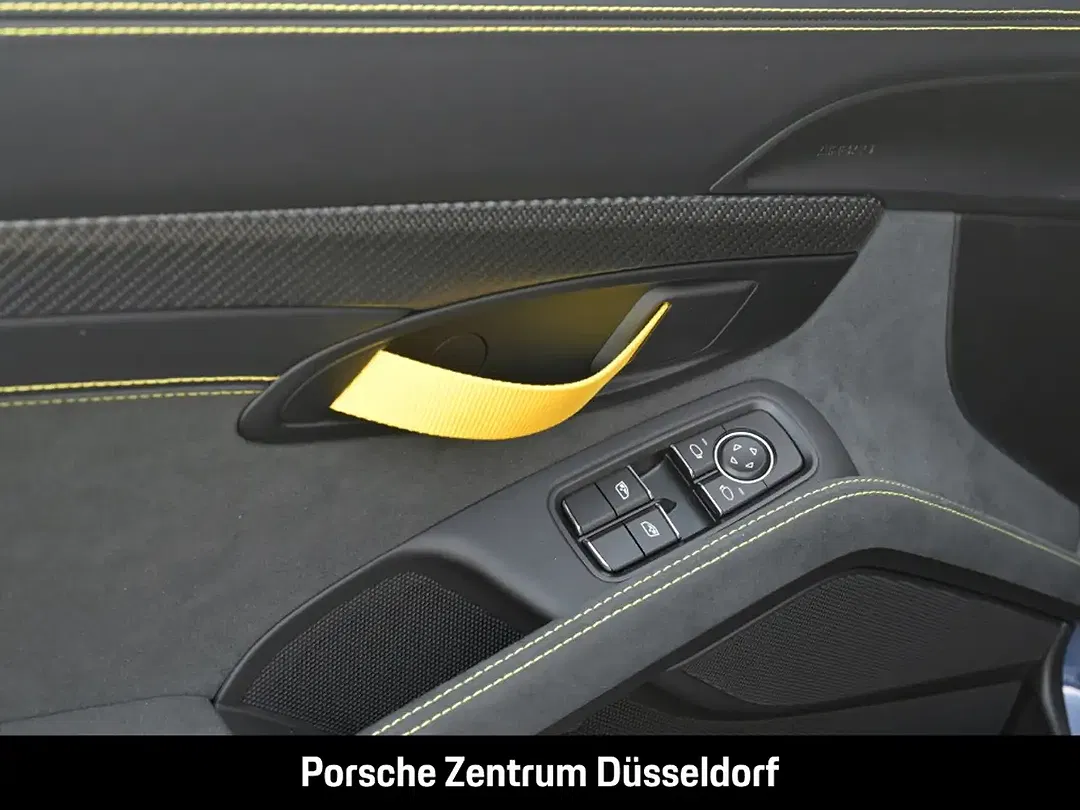 Porsche 718 Spyder - Thumbnail 12