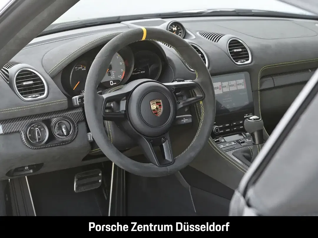 Porsche 718 Spyder - Thumbnail 13