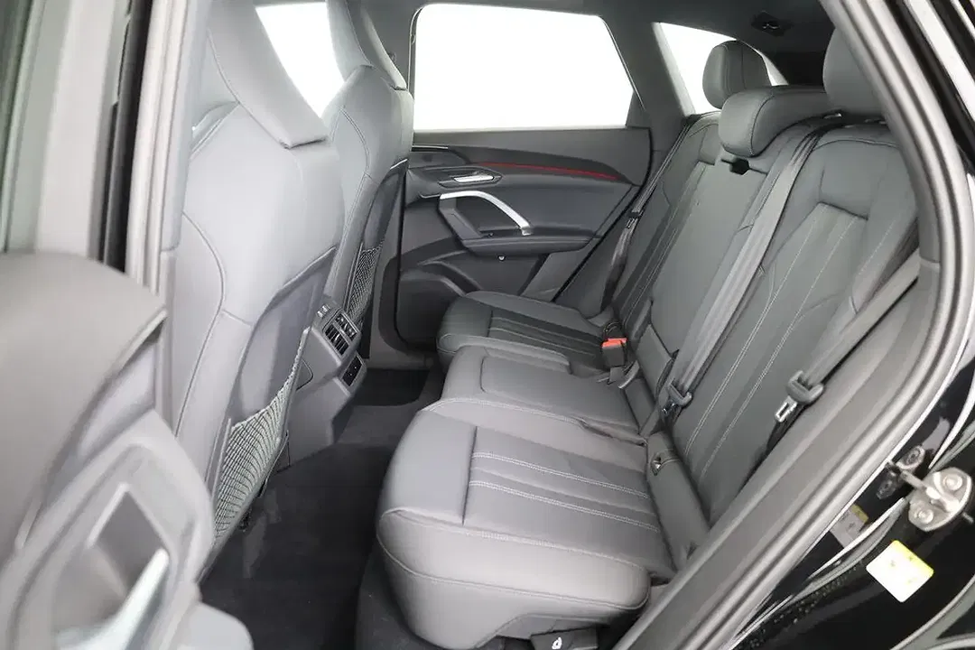 Audi Q5 - Thumbnail 10