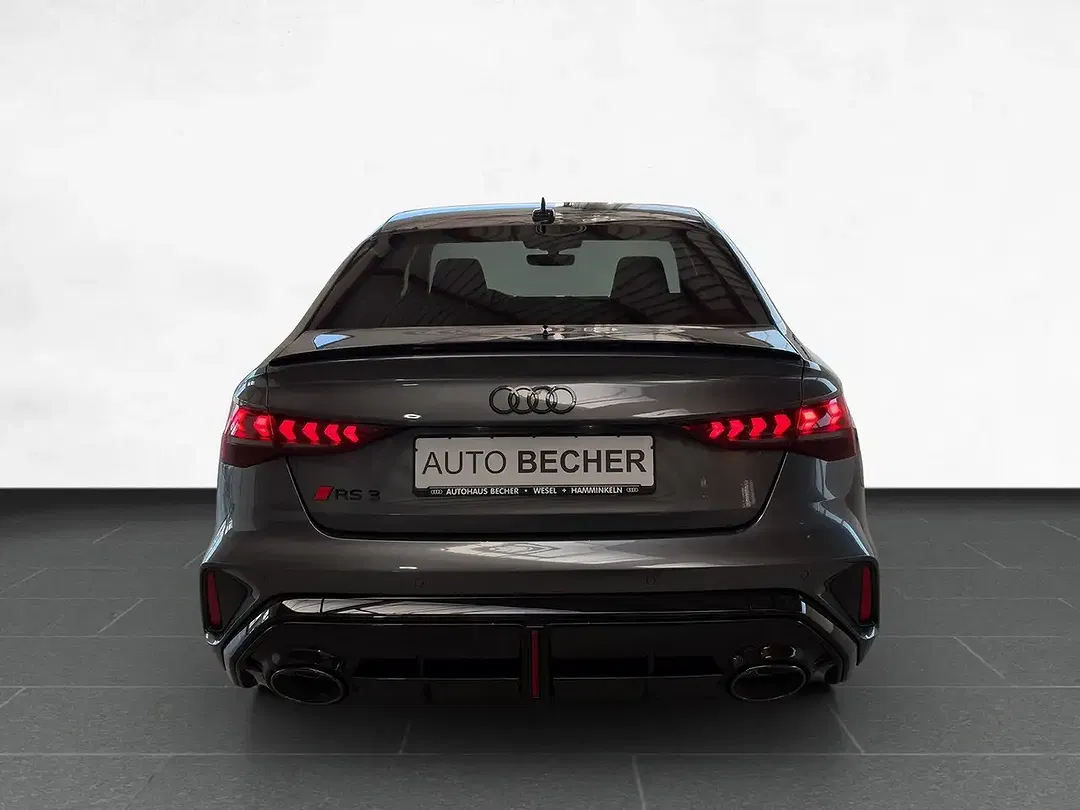 Audi RS3 - Thumbnail 4
