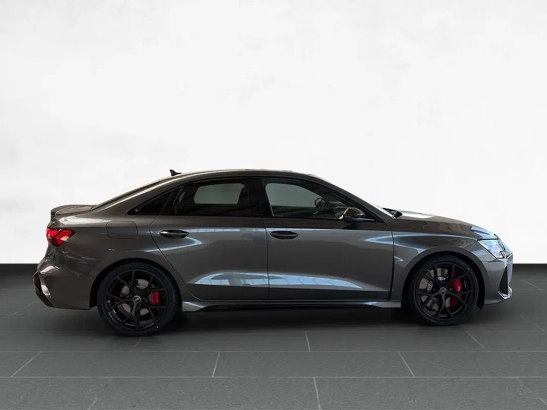 Audi RS3 - Thumbnail 5