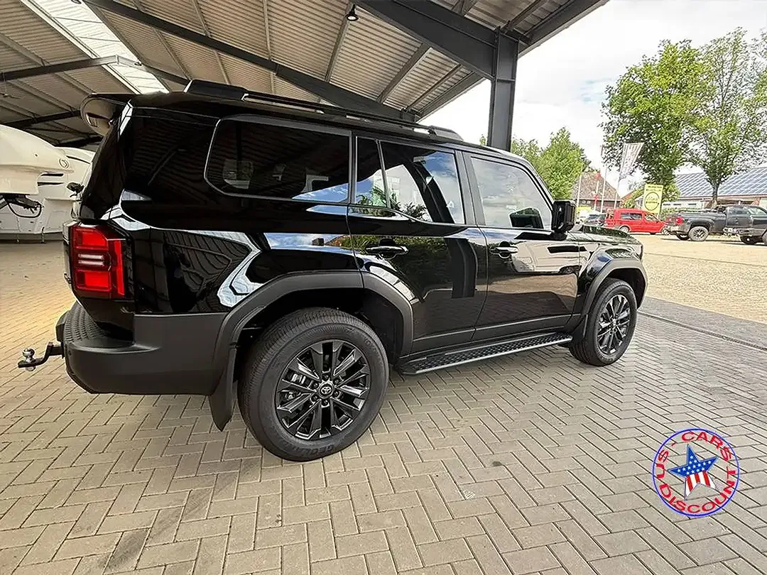 Toyota Land Cruiser - Thumbnail 6