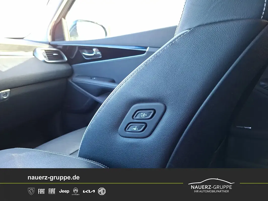 Kia Sorento - Thumbnail 11