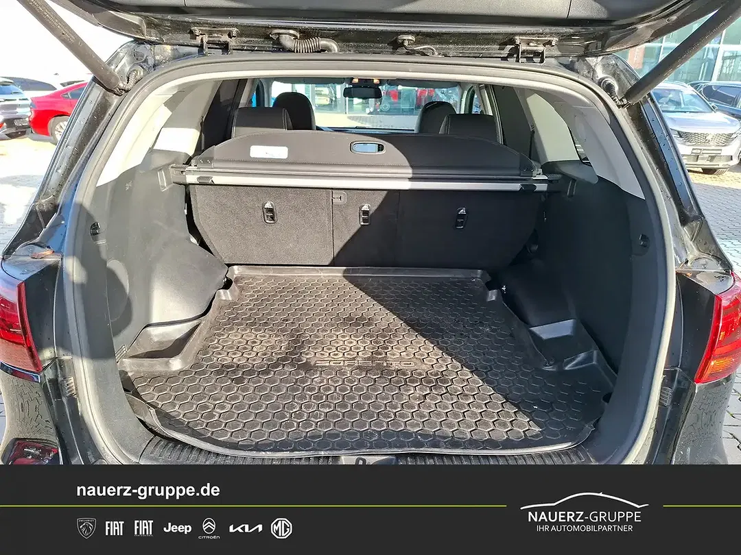 Kia Sorento - Thumbnail 12