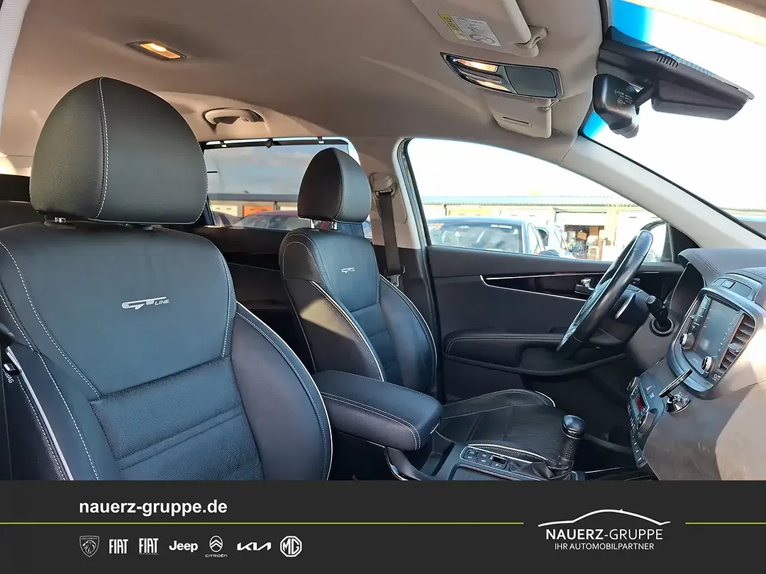 Kia Sorento - Thumbnail 15