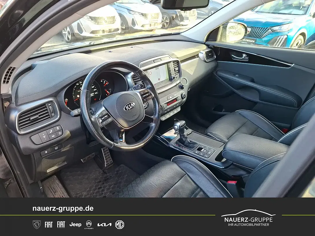 Kia Sorento - Thumbnail 6