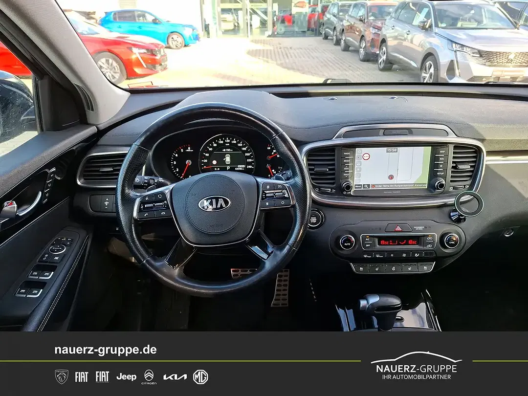 Kia Sorento - Thumbnail 7