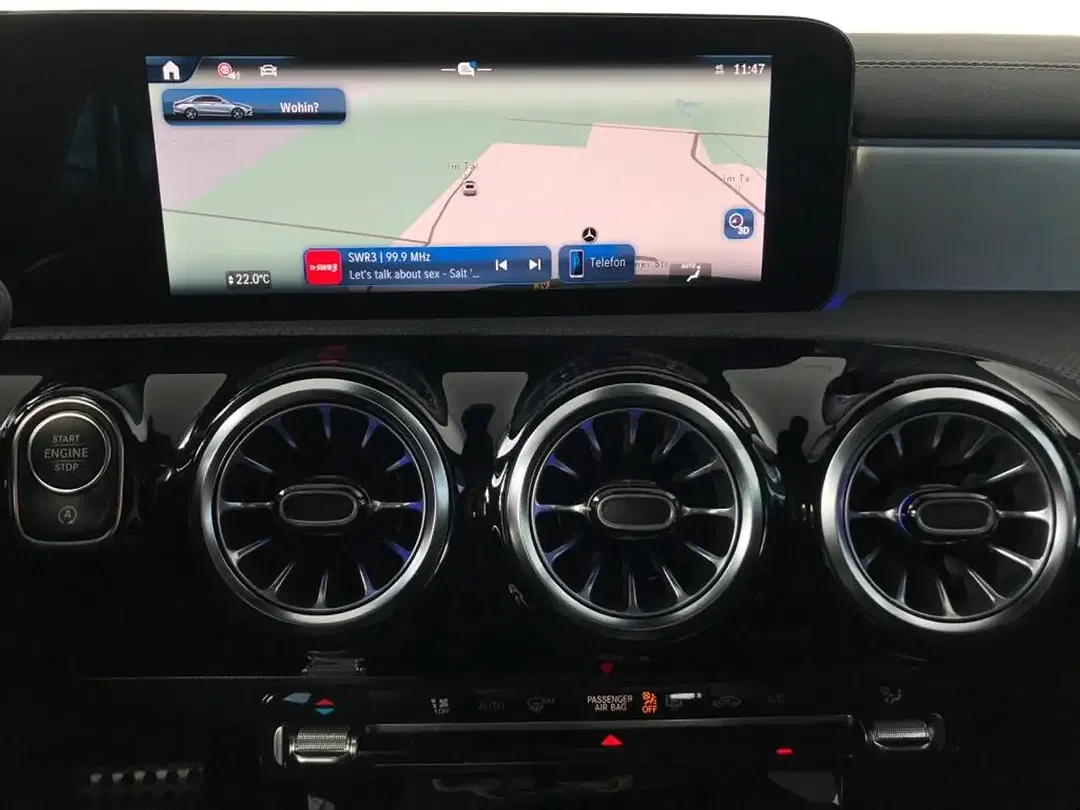 Mercedes-Benz CLA 180 - Thumbnail 11