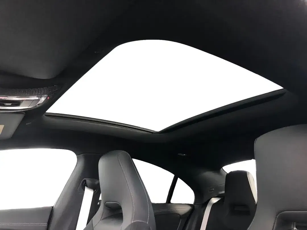 Mercedes-Benz CLA 180 - Thumbnail 13