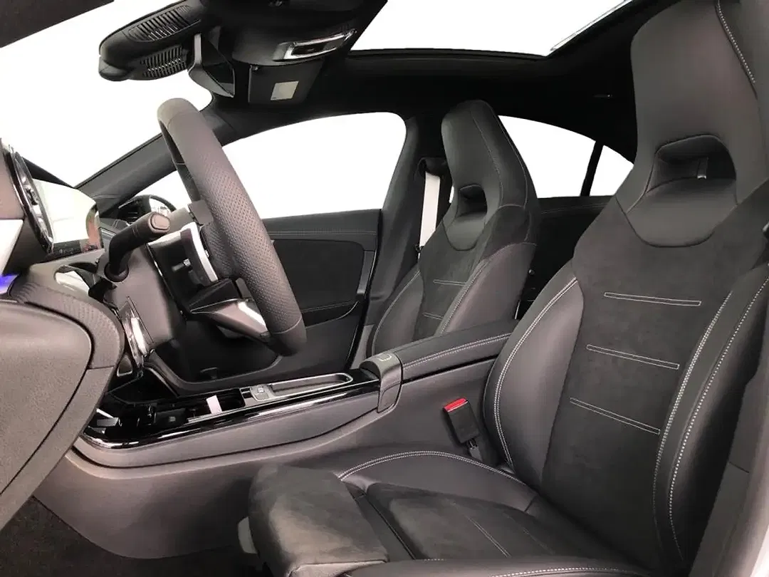 Mercedes-Benz CLA 180 - Thumbnail 5