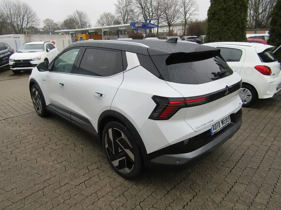 Mitsubishi Eclipse Cross - Thumbnail 3
