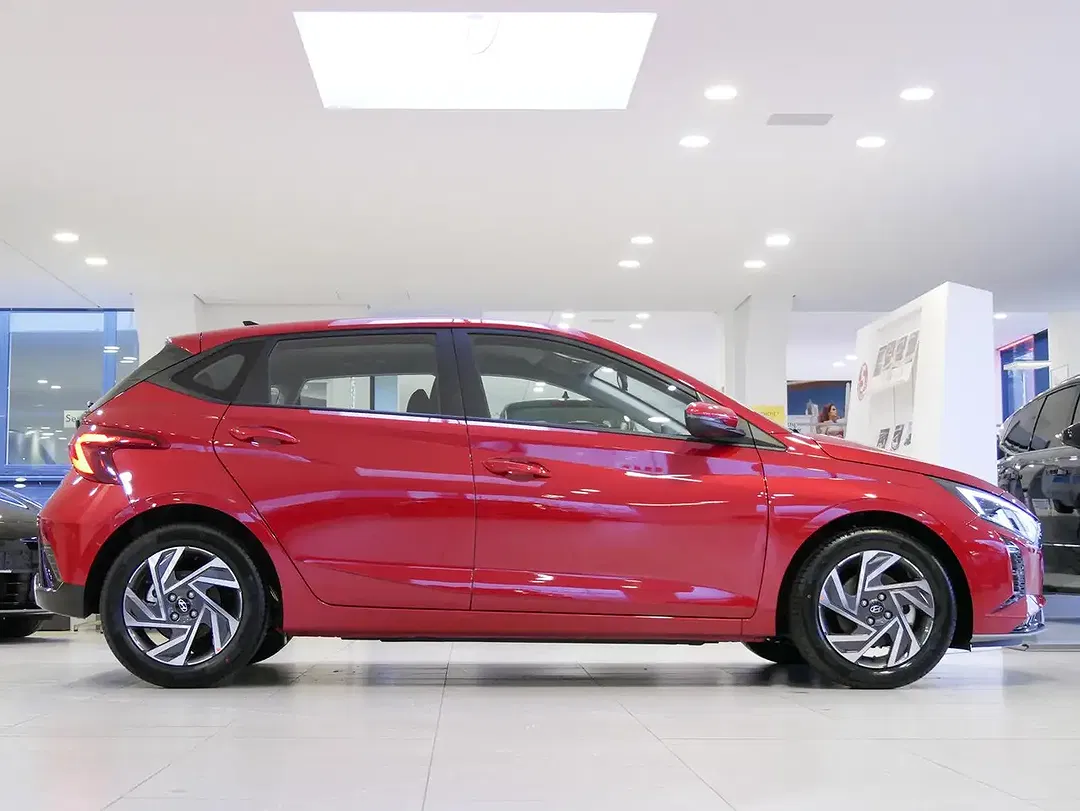 Hyundai i20 - Thumbnail 10