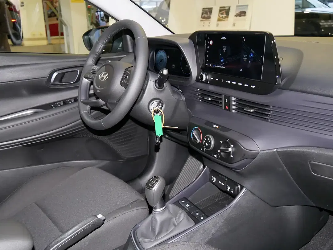 Hyundai i20 - Thumbnail 3