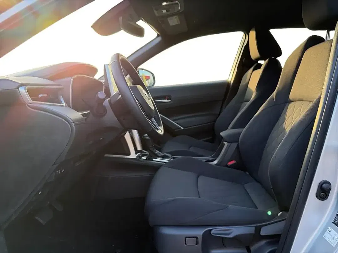 Toyota Corolla Cross - Thumbnail 10