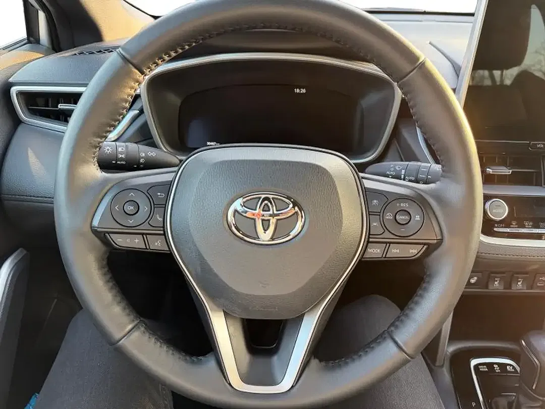 Toyota Corolla Cross - Thumbnail 12