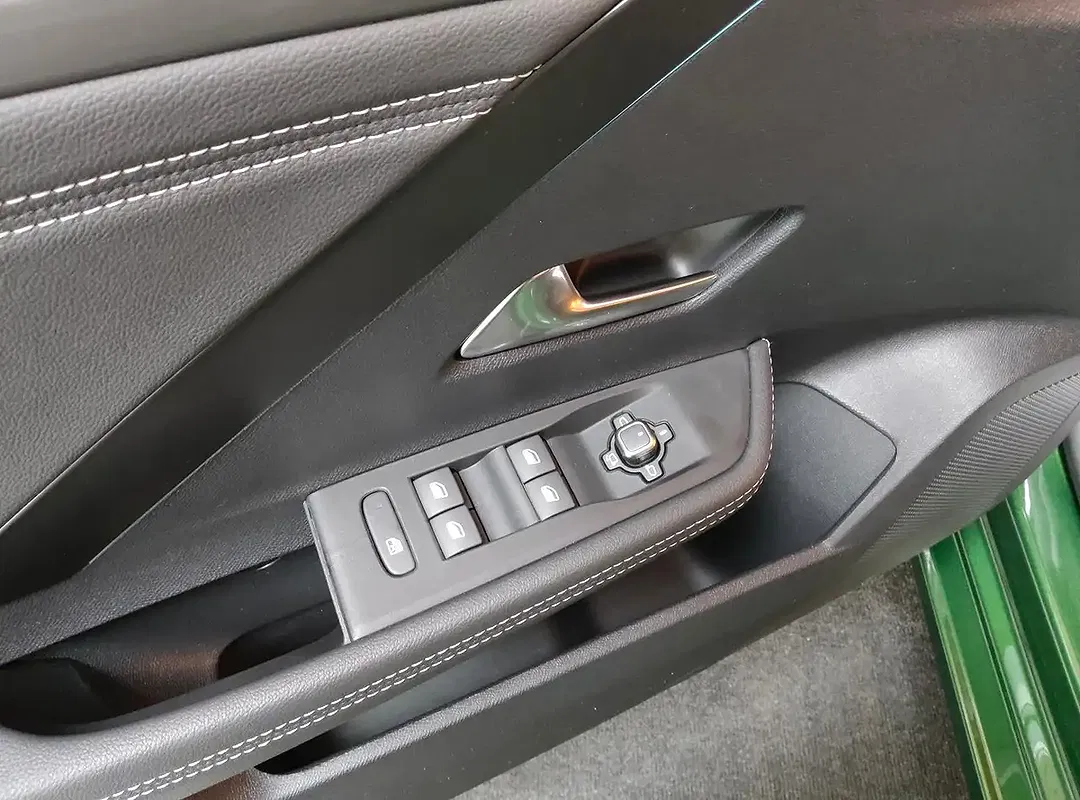 Opel Astra - Thumbnail 11