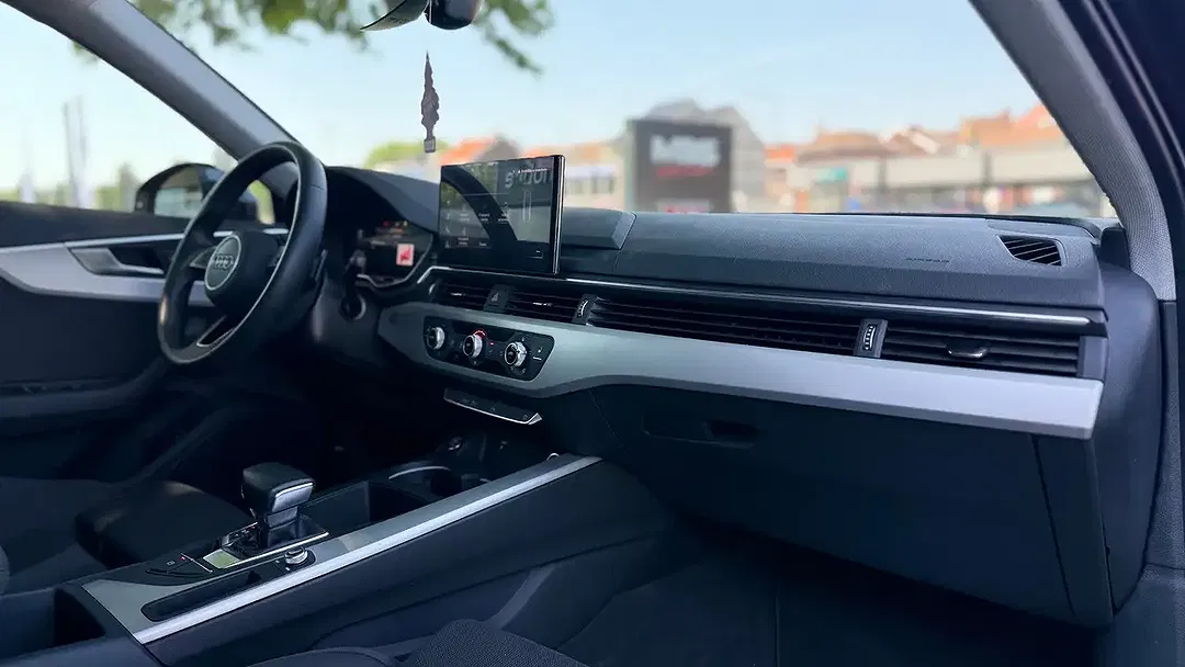 Audi A4 - Thumbnail 14