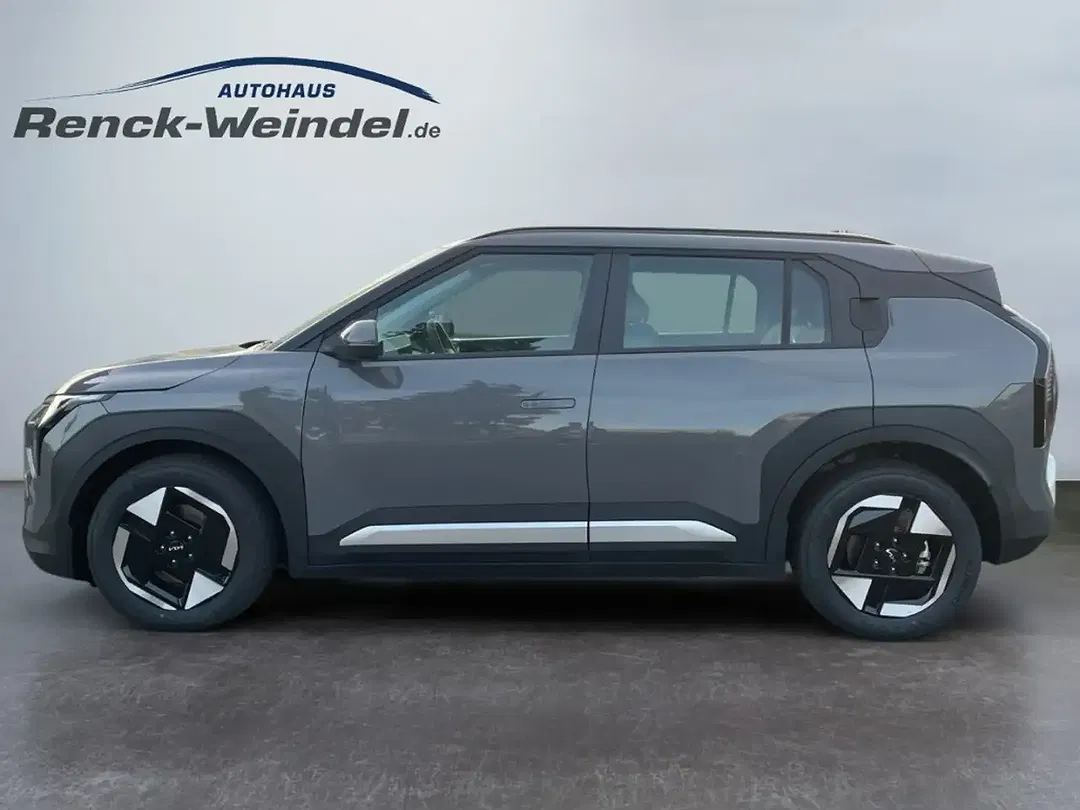 Kia EV3 - Thumbnail 2