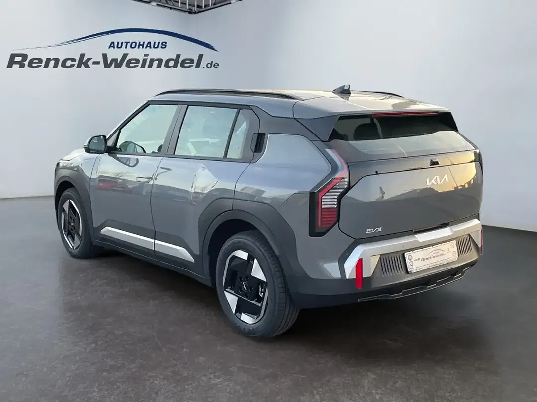 Kia EV3 - Thumbnail 3