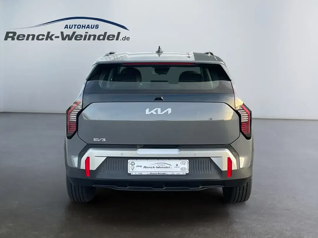 Kia EV3 - Thumbnail 4