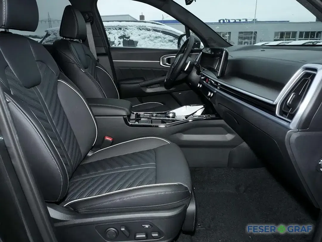 Kia Sorento - Thumbnail 4