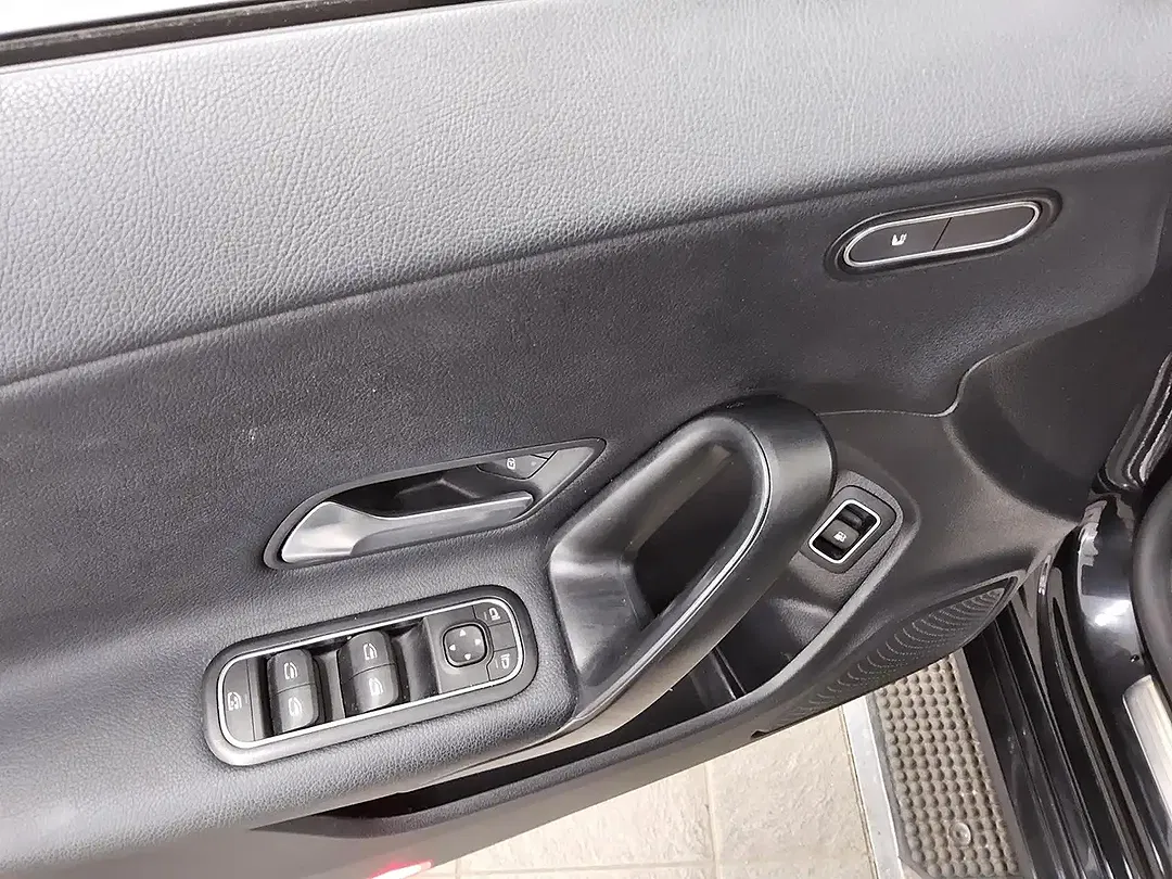 Mercedes-Benz CLA 250 - Thumbnail 10