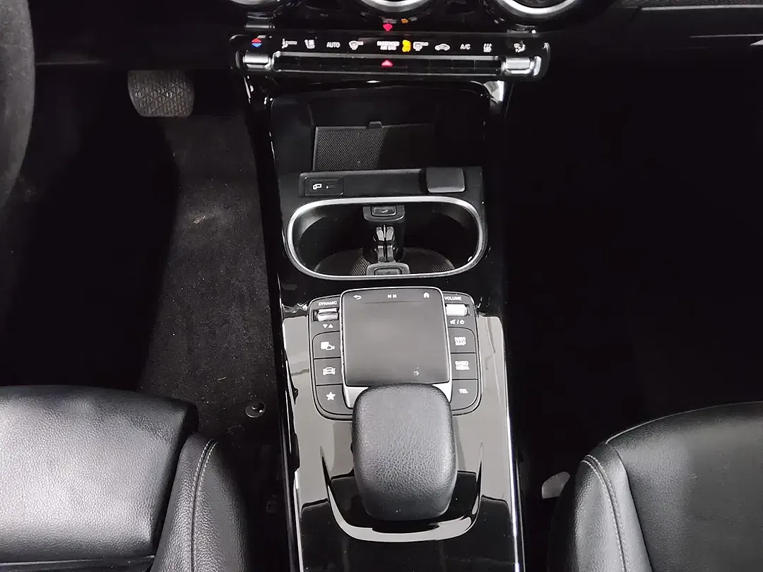 Mercedes-Benz CLA 250 - Thumbnail 6