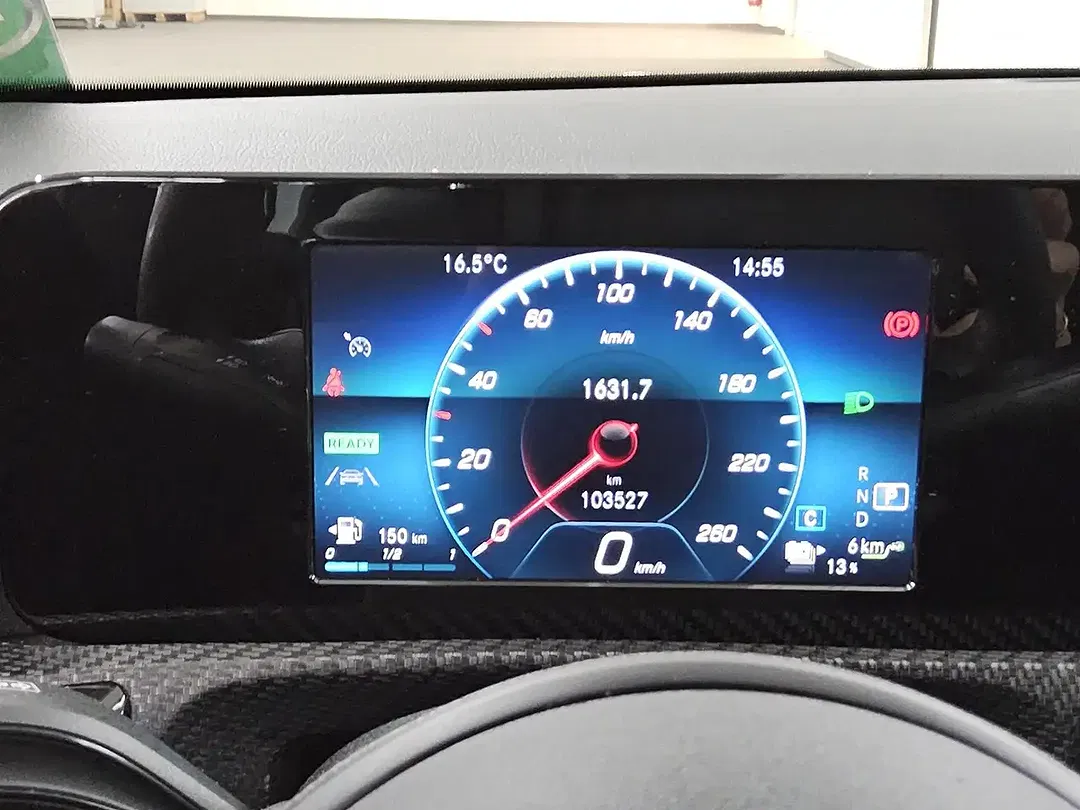 Mercedes-Benz CLA 250 - Thumbnail 8