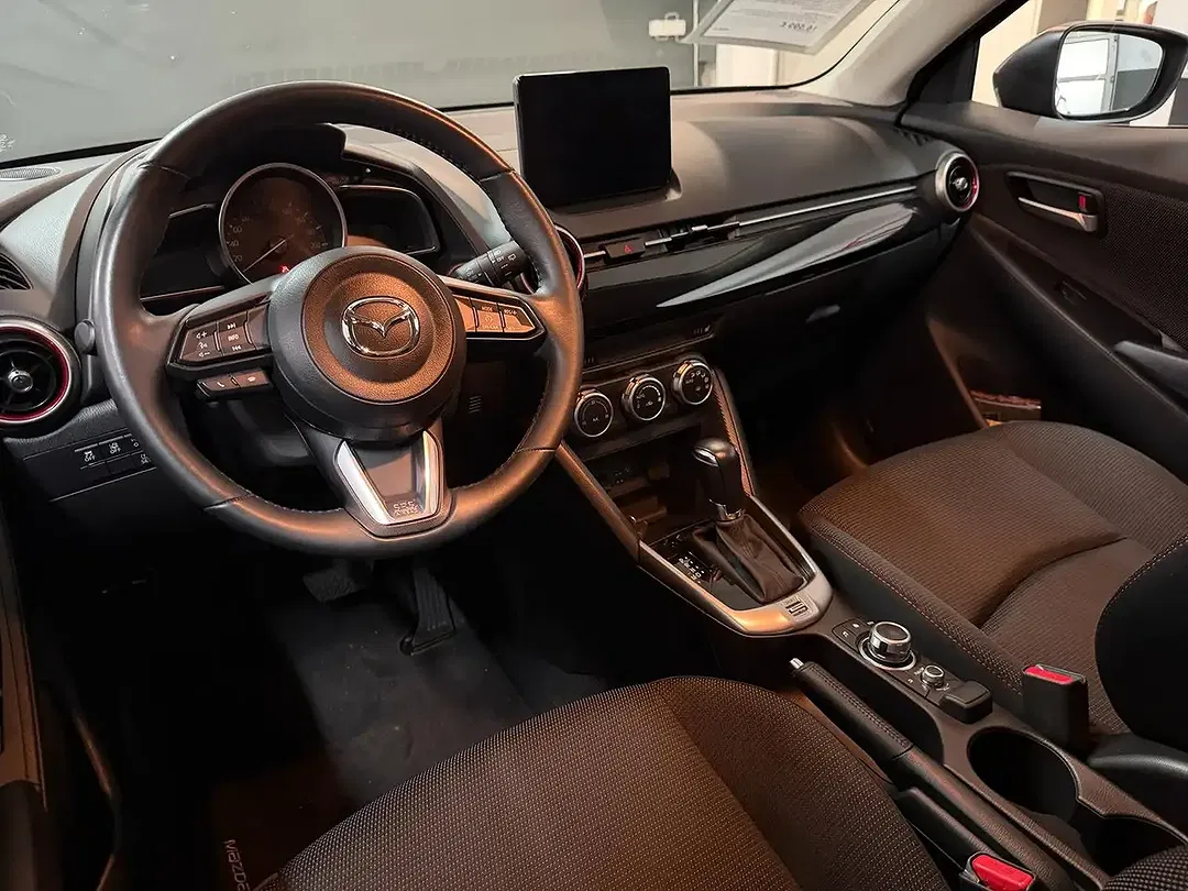 Mazda 2 - Thumbnail 12