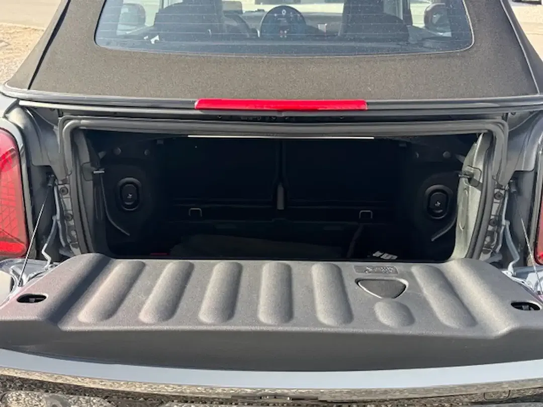 MINI John Cooper Works Cabrio - Thumbnail 7