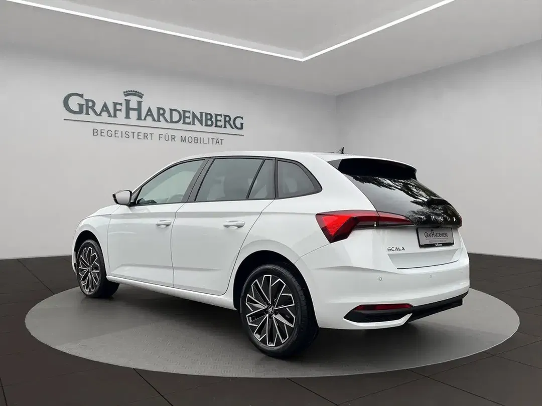 Skoda Scala - Thumbnail 4