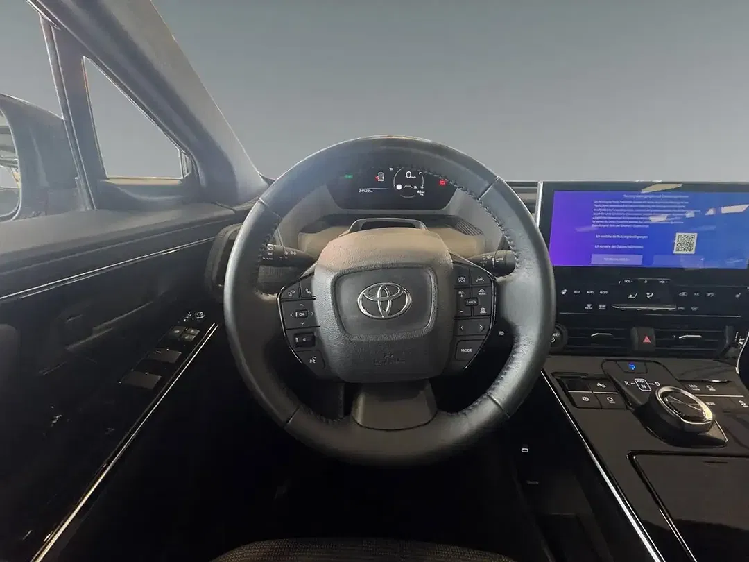 Toyota bZ4X - Thumbnail 12