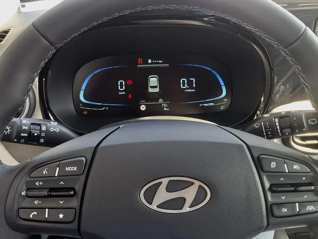 Hyundai i10 - Thumbnail 14