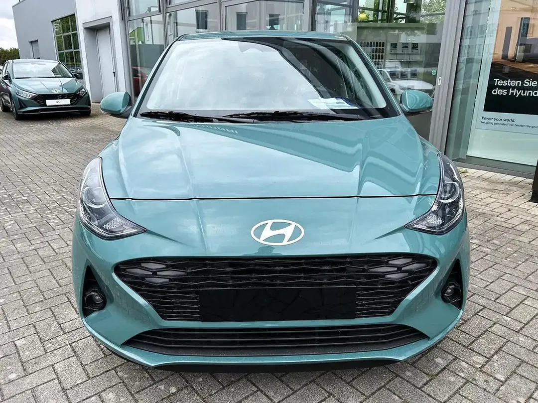 Hyundai i10 - Thumbnail 3