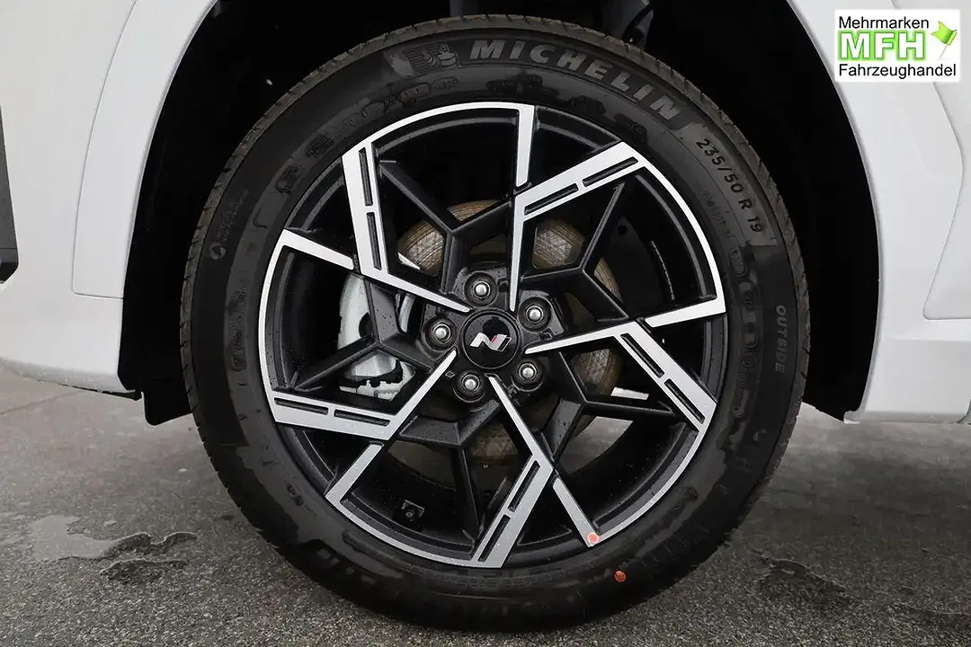 Hyundai TUCSON - Thumbnail 12