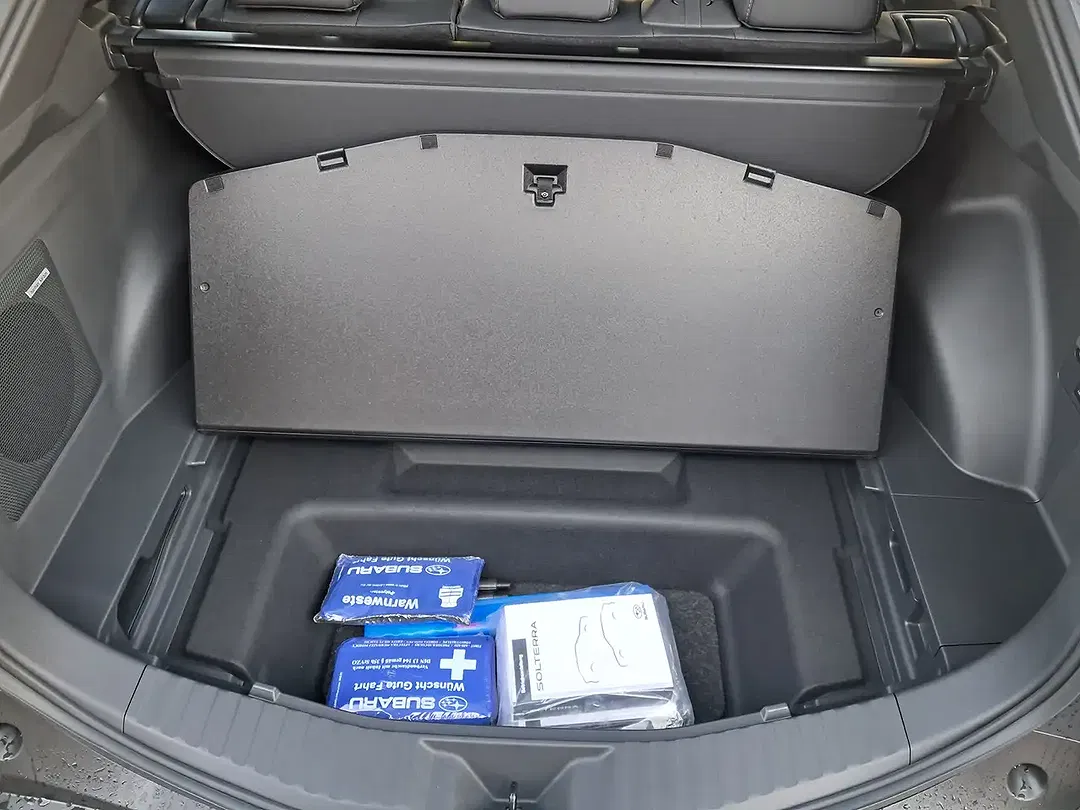 Subaru Solterra - Thumbnail 7