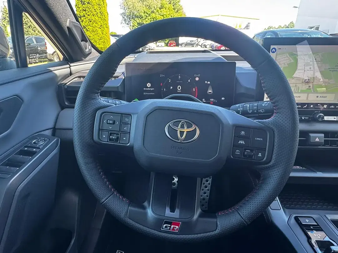 Toyota RAV 4 - Thumbnail 9