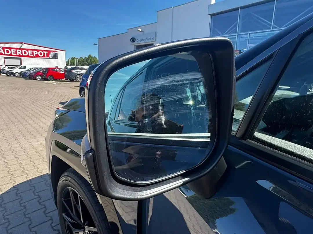 Toyota RAV 4 - Thumbnail 21