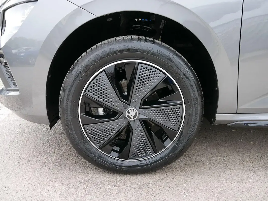 Skoda Kamiq - Thumbnail 3