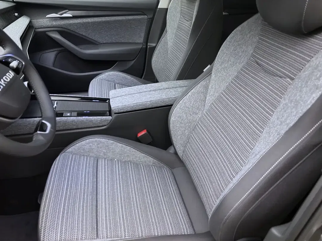 Skoda Superb - Thumbnail 10