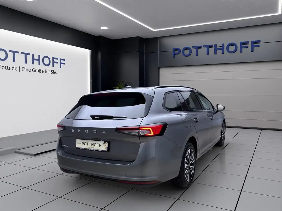 Skoda Superb - Thumbnail 6